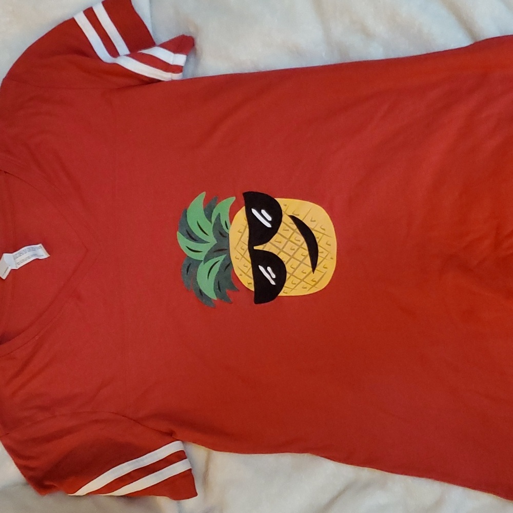 L. A. T. T-shirt with pineapple